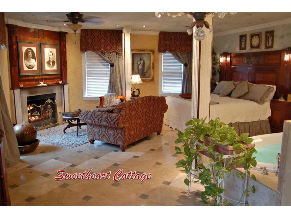 Lockheart Gables Romantic Bed And Breakfast Fort Worth Kültér fotó